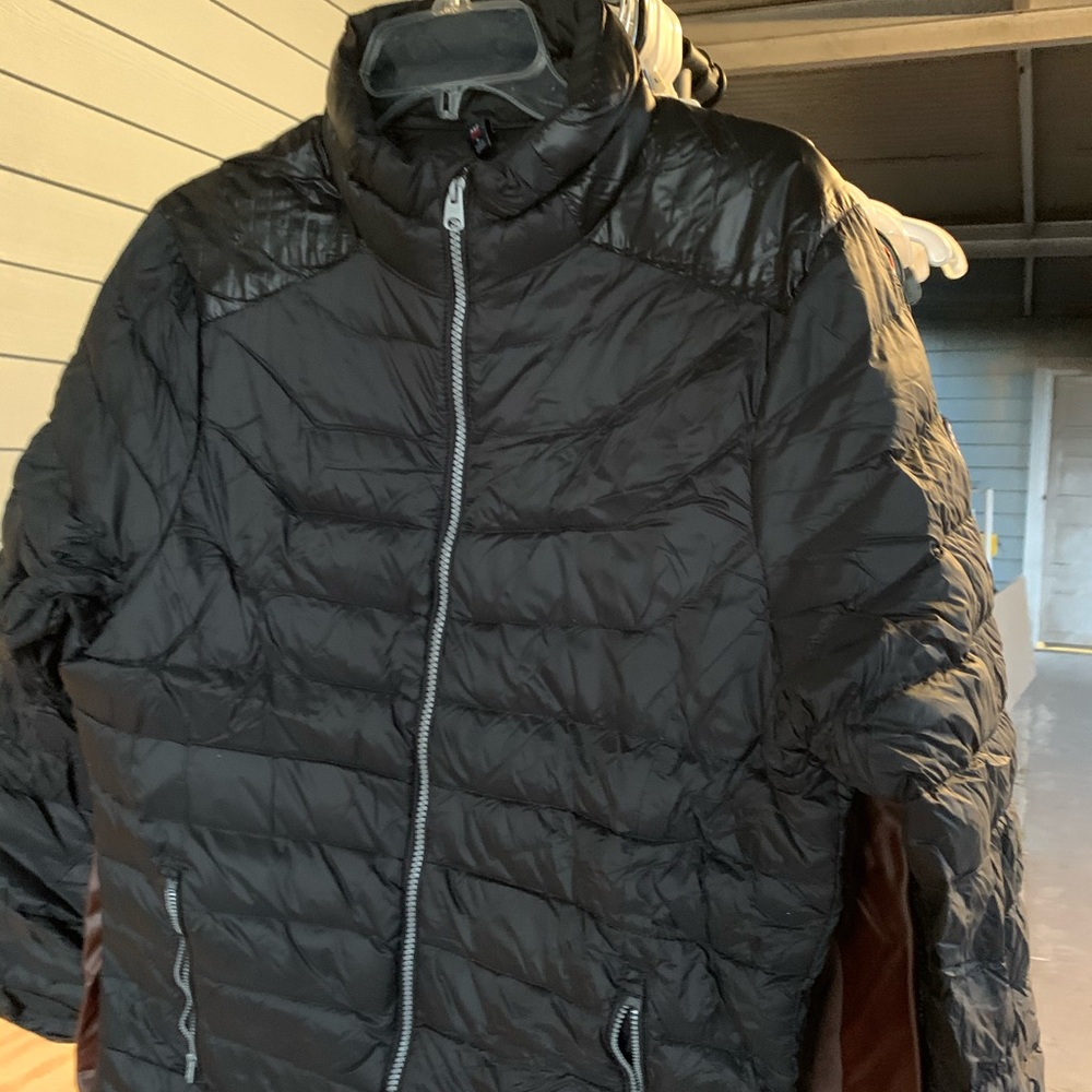 Men jacket and shirts size M all of them